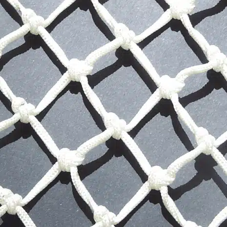 釣り用の白いナイロン編み網